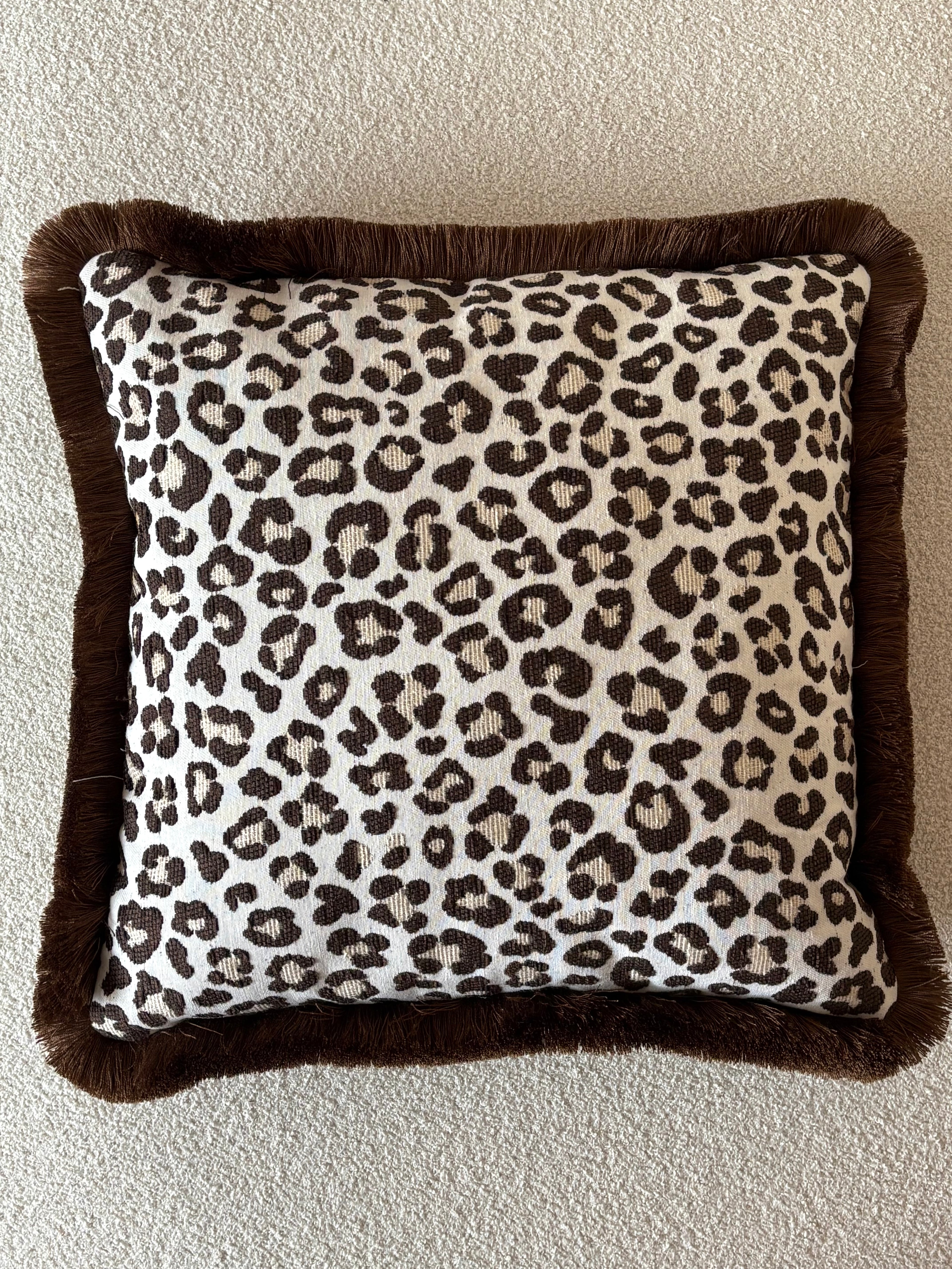 Cushion Leopard